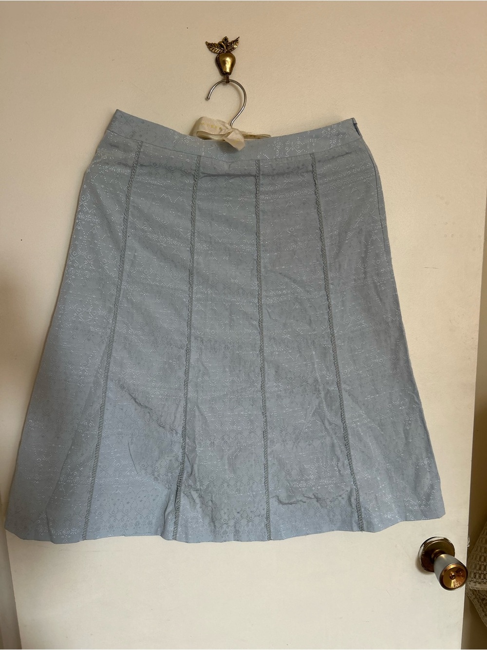 Women’s whimsical baby blue embroidered skirt size small